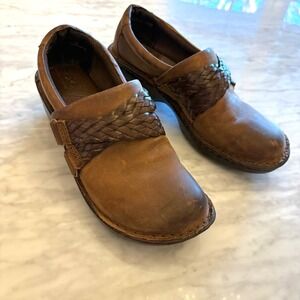 BORN CONCEPT Womens Brown Leather Braided Strap Clogs Comfort Shoes Size 7.5M